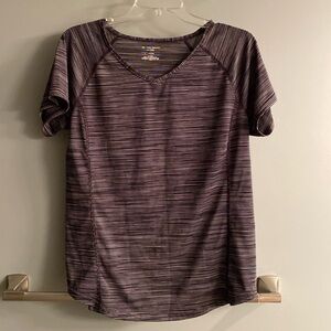 Tek Gear Workout Tee Size L Black and White